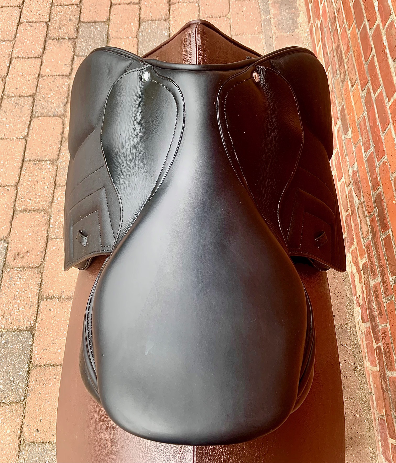 Brugt Renaissance F1 D springsadel 17/35 med LC kapper og uldpanel. Bred bom. - Billede 2